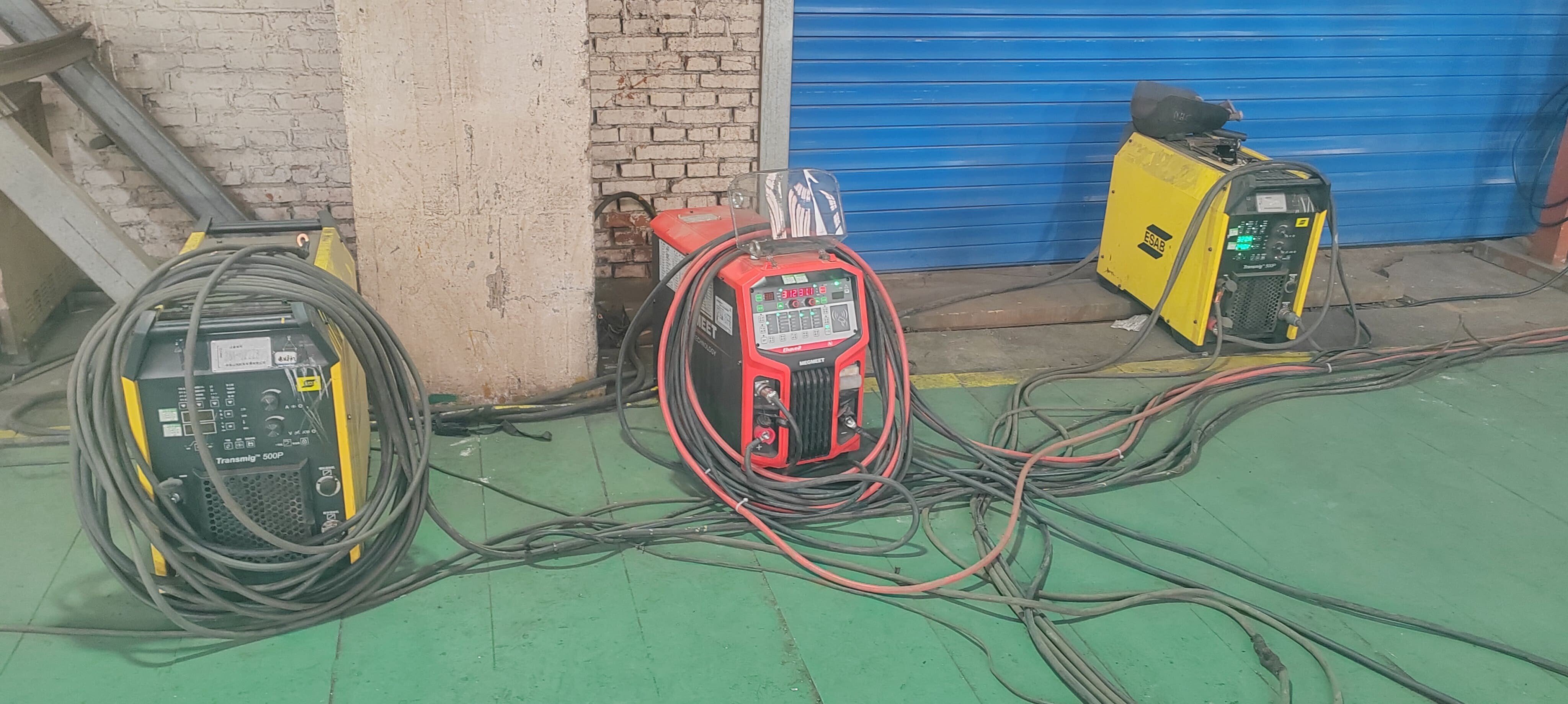 railway chassis welding with Megmeet Ehave2 CM series multiprocess welder.jpg